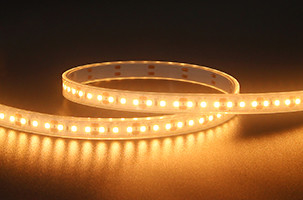 SMD3030 LED Strip 24V IP65 auto-aderente Iluminação de tira à prova d'água